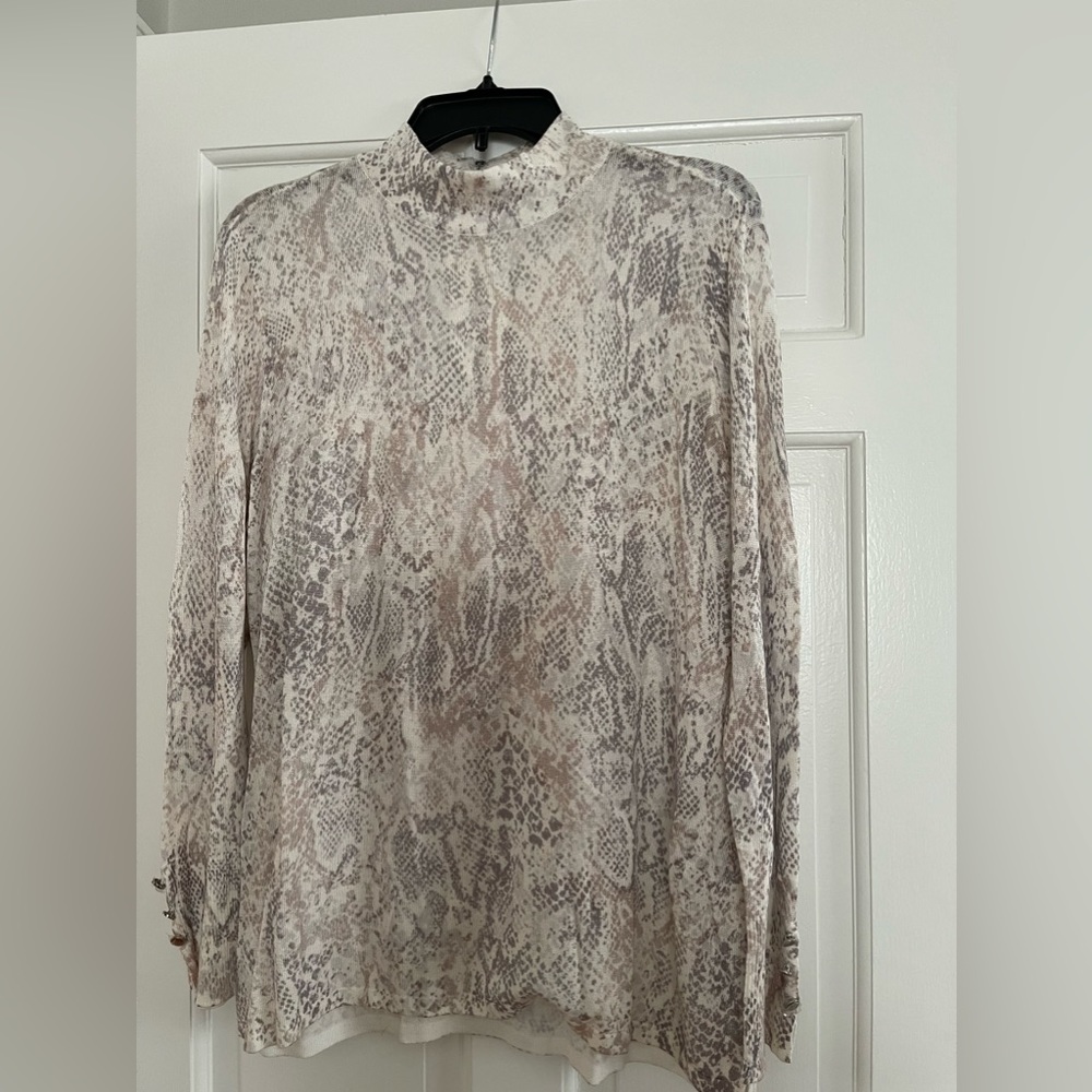 Chico’s Size 2 Lightweight Animal Print Sweater